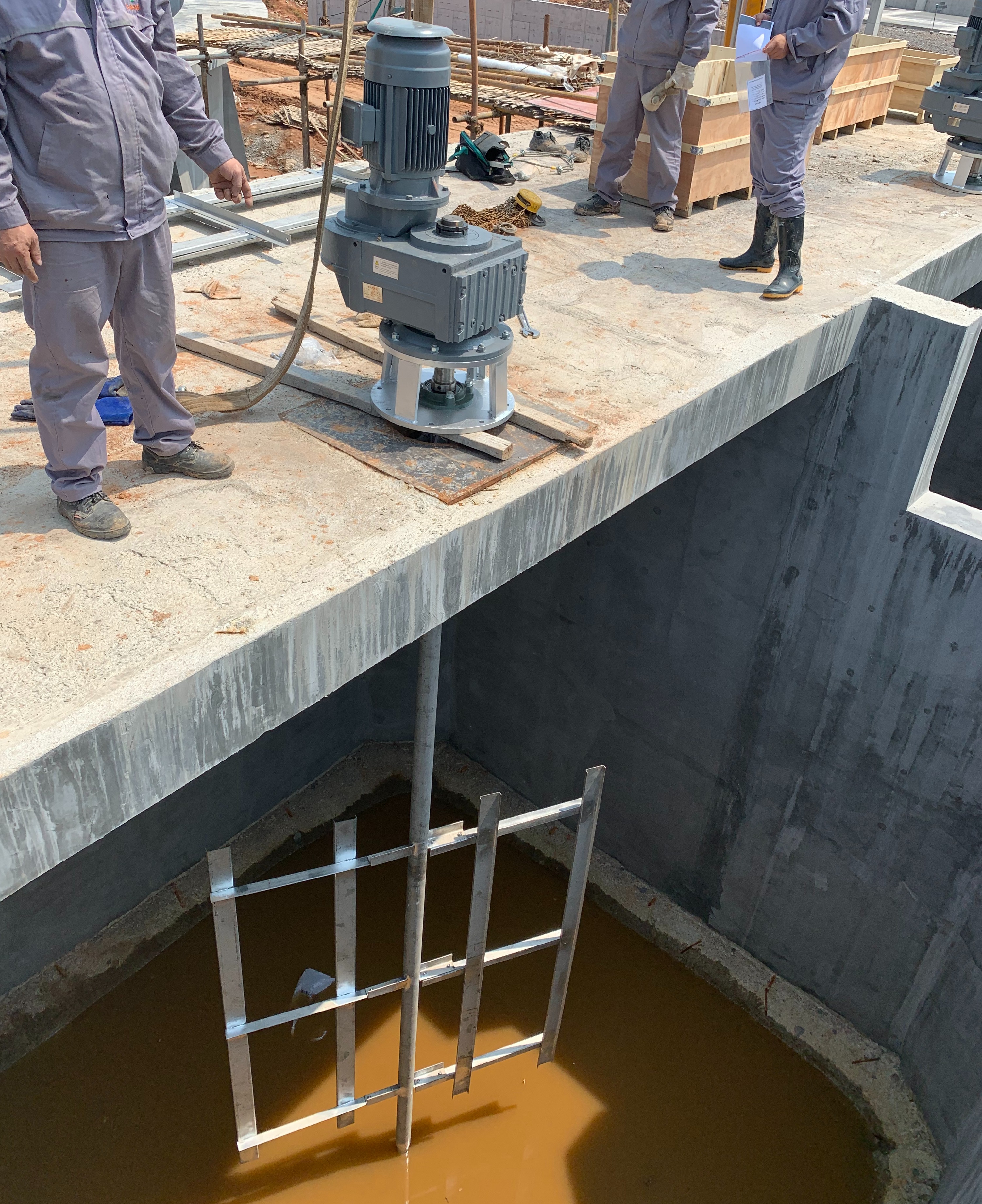 框式攪拌機：高效混合解決方案在環(huán)保工程中的應用